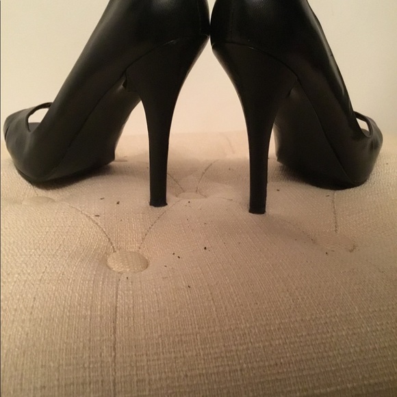 Nine West Open Toe Stiletto - Picture 5 of 7
